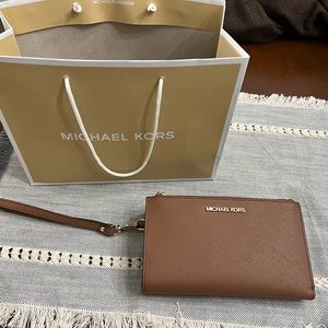 Brand new micheal kors wallet